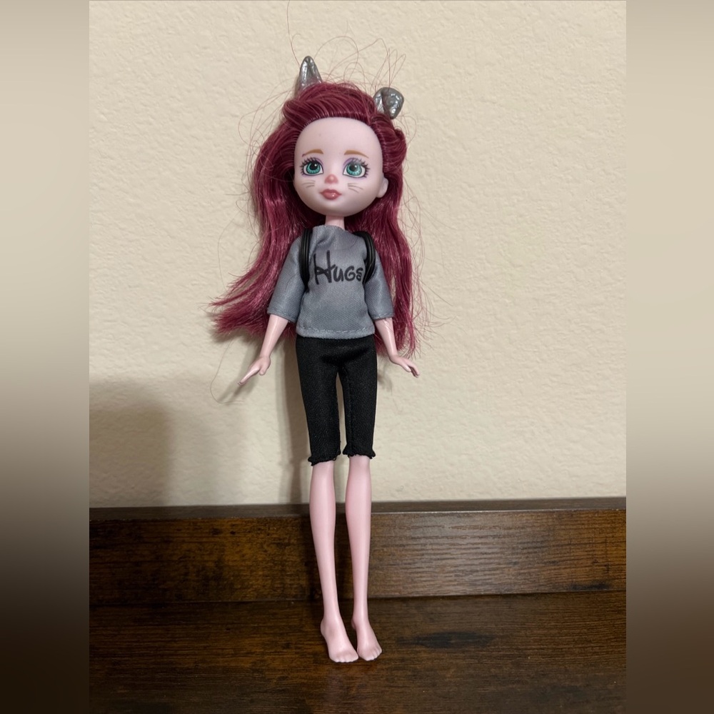 EVER AFTER HIGH Doll DRAGON GAMES FOREST PIXIES "HARELOW" DOLL Different Outfit